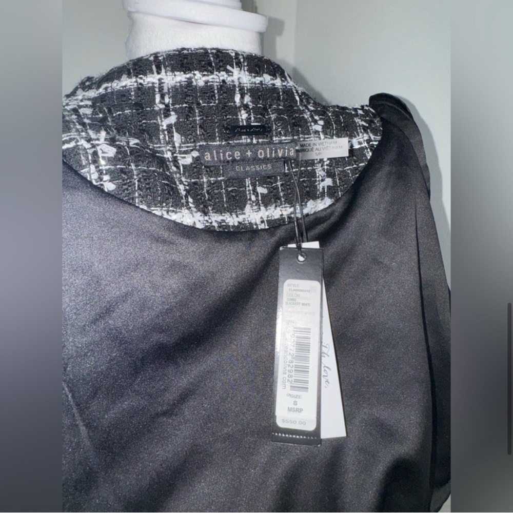 Alice and Olivia Yardley Cropped Fray Hem Jacket/Small - Picture 9 of 12